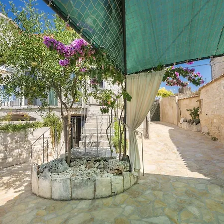 Krika -three Bedroom With Heated Pool And Jacuzzi